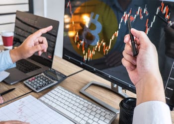 caida precio criptomoneda bitcoin disminución hashrate jueves negro