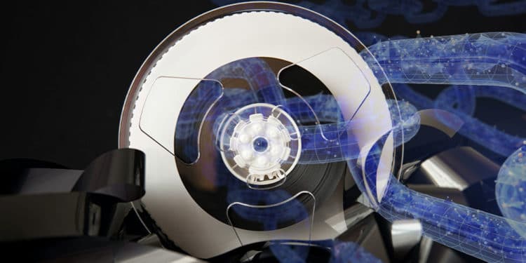 Rollo de película con cadenas de blockchain.
