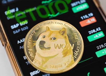 eToro exchange lista dogecoin aumento precio capitalización