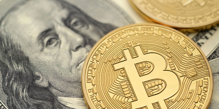 Bitcoin y sobre dólar.