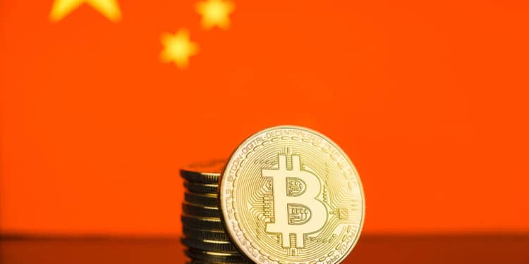 Bitcoins con bandera de China.