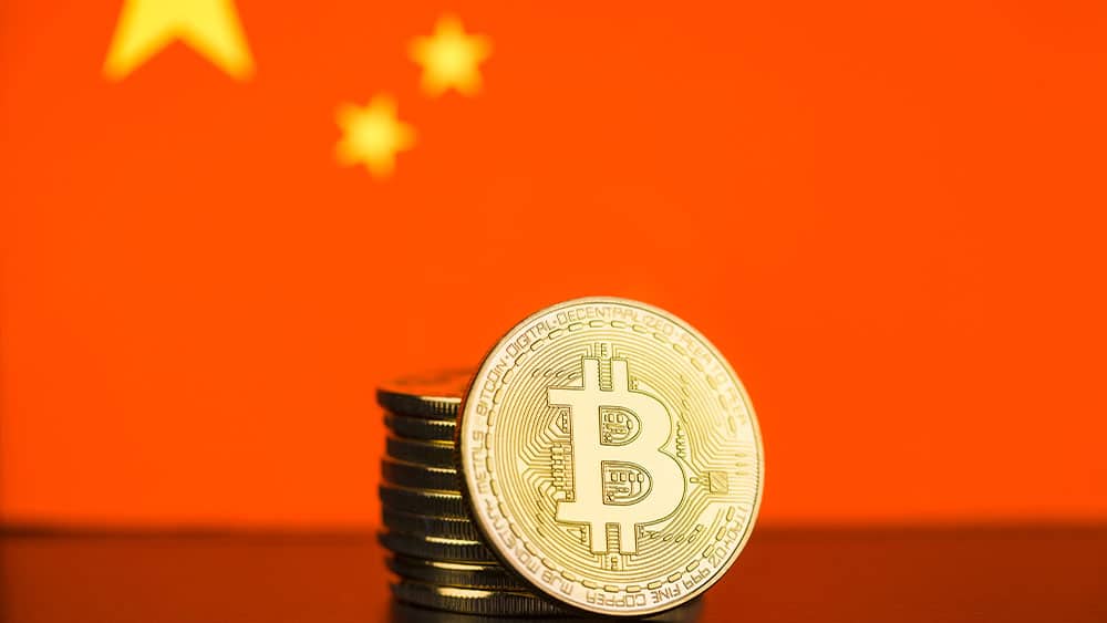 Bitcoins con bandera de China.