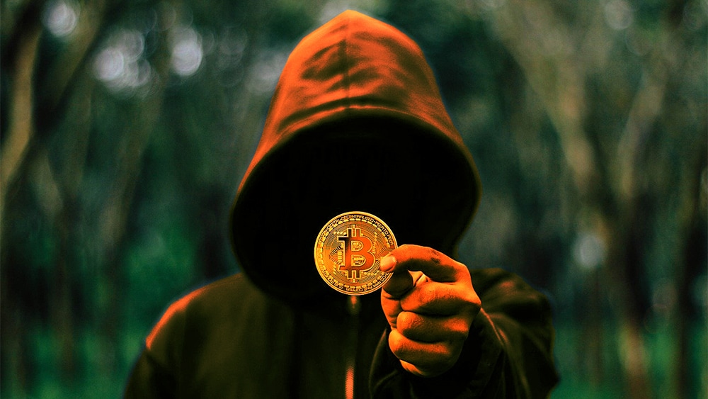 estatua bitcoin satoshi nakamoto hungria