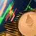 La apreciación de ether no se detiene y ya casi llega a los USD 4.000, tras dos semanas de crecimiento. Composición por CriptoNoticias. NOMBRE DEL AUTOR / elements.envato.com; macondoso / elements.envato.com; duallogic / elements.envato.com.