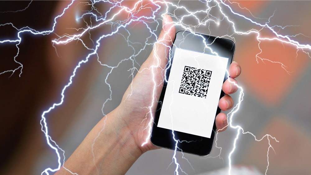 Factura QR con relámpagos que representan Lightning.