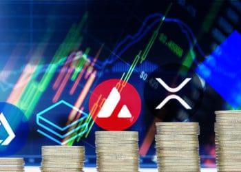 mejores criptomonedas semana waves ripple XRP AVAX Stratis Lisk