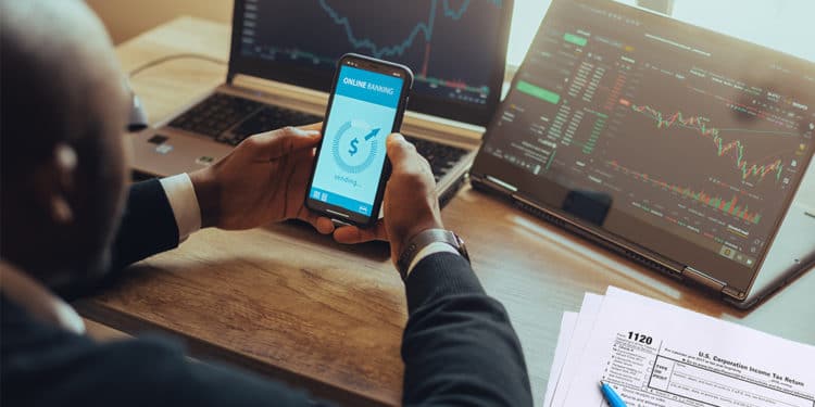 declaración impuestos transferencias grandes cantidades criptomonedas IRS
