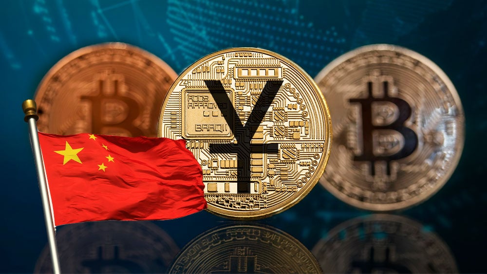 Bitcoin y Yuan digital con bandera de China.