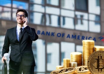 Persona hablando por teléfono frente a BoFA con pila de btc al lado.