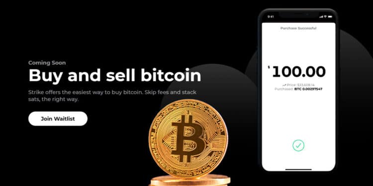 Strike es una plataforma que permite enviar y recibir dinero fiat, utilizando la red Bitcoin y Lightning para su funcioanmiento. Composición por CriptoNoticias Fuentes:  serhiibobyk  /  elements.envato.com  ;  strike.me .