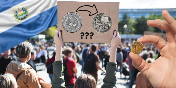 Protesta con colón, criptomoneda, bitcoin y bandera de El Salvador.