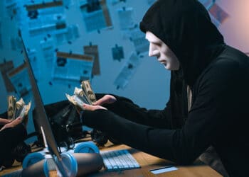 hackers estados unidos recompensas bitcoin infiltrados dark web