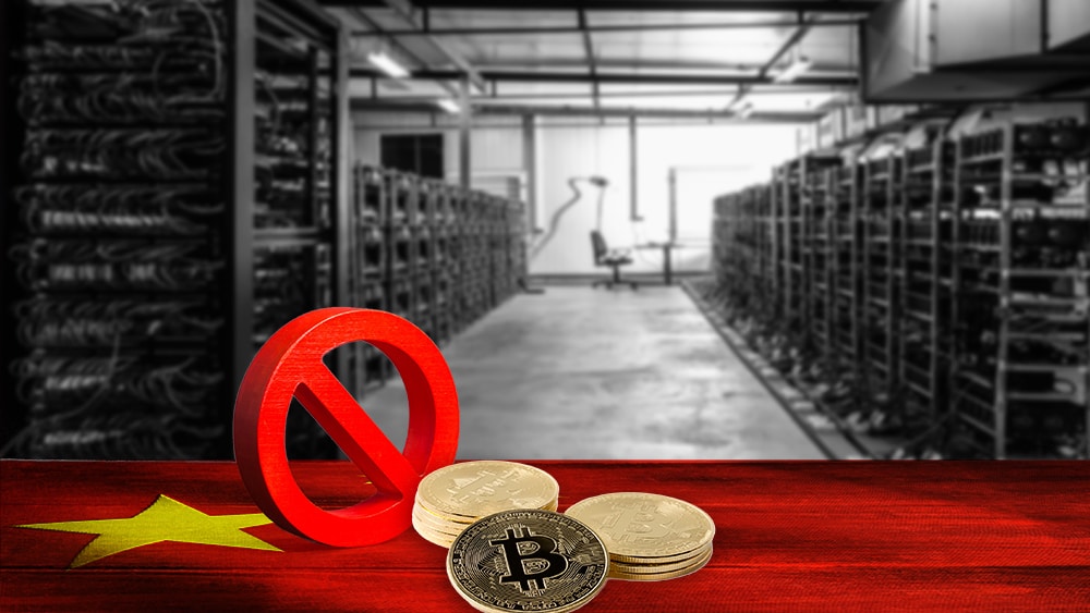 BTC prohibido y minería con bandera de China.