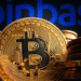 BTC y logo Coinbase.