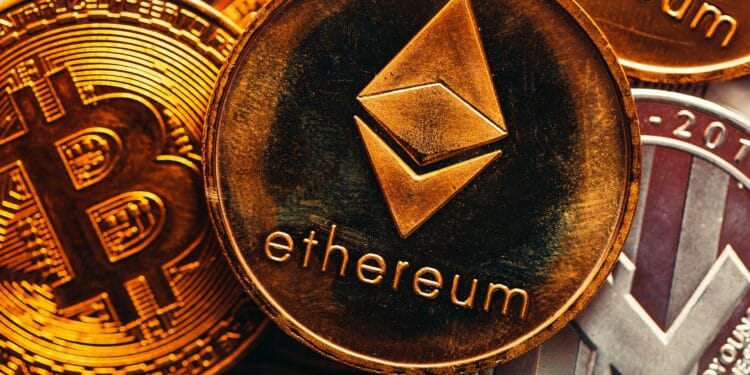 Ether, la segunda moneda por capitalización de mercado destronó a bitcoin en Coinbase en el segundo trimestre. Fuente: https://pixabay.com/es/photos/btc-bitcoin-criptomoneda-moneda-6272696/
