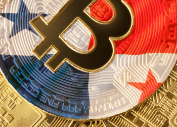 BTc y bandera de Panamá.