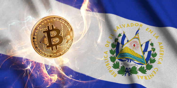Bandera de El Salvador con BTC resplandeciente.