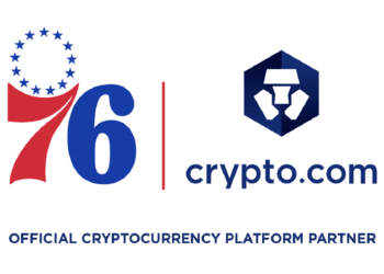 Logos de Crypto.com y del equipo de basketball Philadelphia 76ers