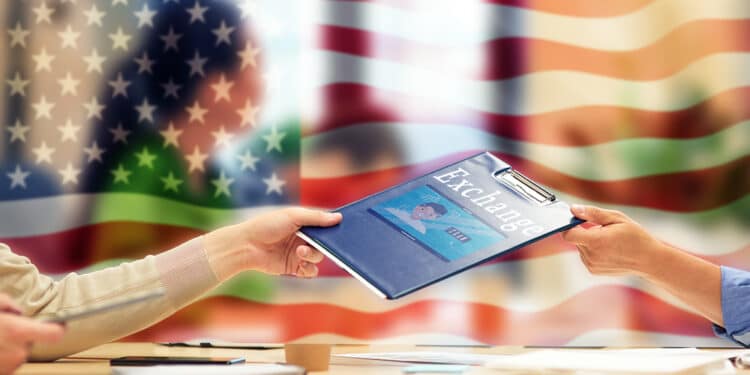 recaudación-impuestos-exchanges-criptomonedas-estados-unidos-datos-usuarios