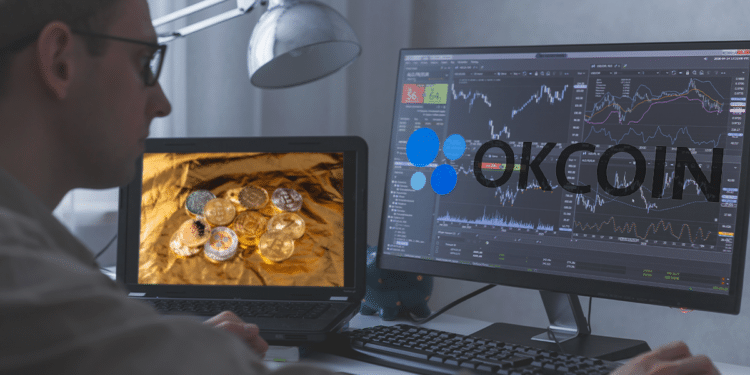 OKCOIN y criptomonedas en pantalla.
