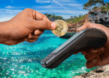 Medio de pago bitcoin y playa.