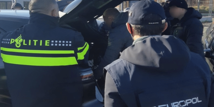 Policia