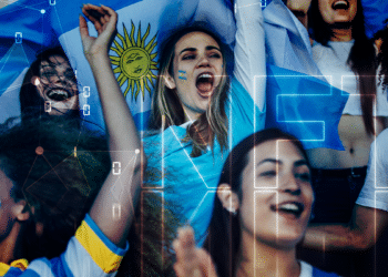 Tras el primer lanzamiento en julio, la Selección Argentina ya tiene su segunda tanda de NFT.  Composición por CriptoNoticias. Fuentes:  jacob-lund  /  stock.adobe.com  ;  immimagery  /  stock.adobe.com .