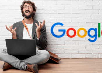 Un brasileño acudió al Ministerio Público para que Google le reponga los 79 bitcoins que le arrebató un hacker hace cuatro años. 
Composición por CriptoNoticias. Fuentes:  kues  /  stock.adobe.com  ;  stickpng.com .