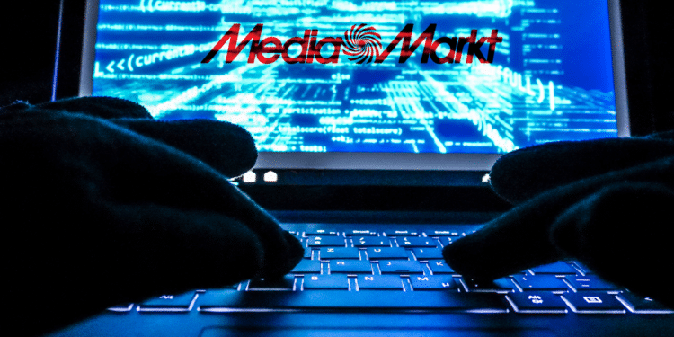 Media markt y hacker.