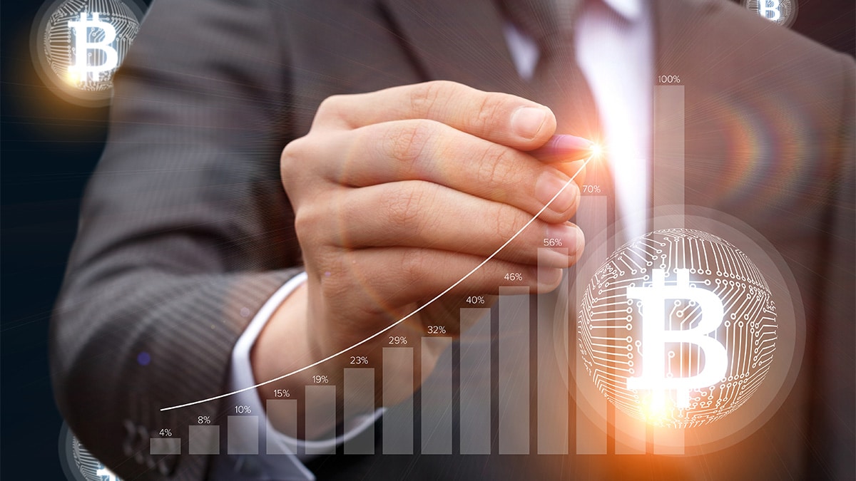 Se transfiere 10 veces más dinero con Bitcoin que vía PayPal