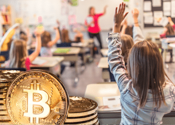 Niños en clase de BTC.