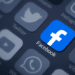 Facebook dijo que la industria de las criptomonedas ha madurado y se ha estabilizado, por lo que considera que es el momento para permitir anuncios del sector que antes prohibía. Composición por CriptoNoticias. Fuentes:  julien-eichinger  /  stock.adobe.com .