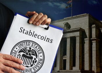 La FED ha publicado un informe en el que muestran la manera en que estarían más abiertos a las stablecoins. 
 Composición por CriptoNoticias. blvdone/ stock.adobe.com; Vitalii Vodolazskyi/ stock.adobe.com; U.S. Government / wikipedia.org