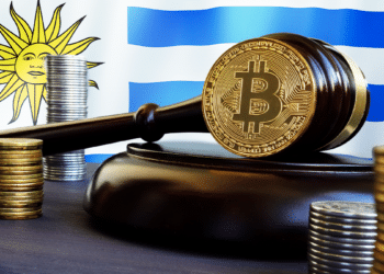 En Uruguay, el Banco Central es uno de los principales interesados en regular a bitcoin. Fuente: daboost / stock.adobe ; Vitalii Vodolazskyi / stock.adobe.