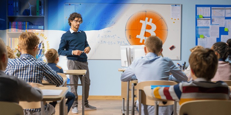 Clases sobre BTC en El Salvador.