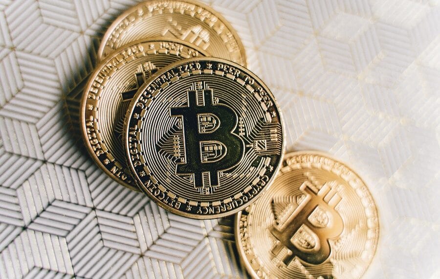 La regulación de Binance en rusia deberá esperar a que el banco fije una posición frente a prohibir o regular las criptomonedas. Fuente: Pexels.com
