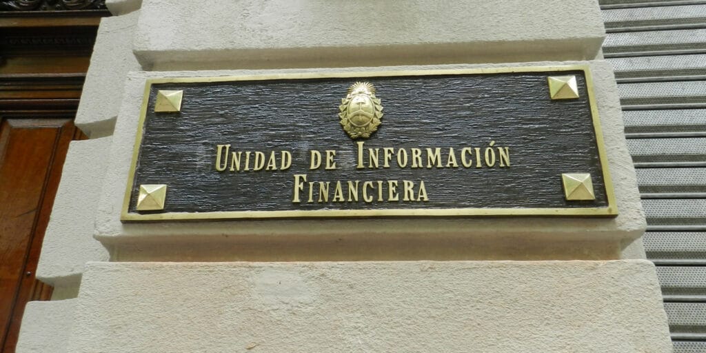 uif_placa