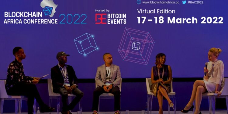 imagen de un grupo de panelistas de un evento