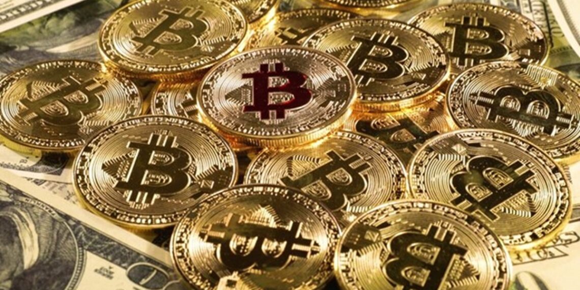 muchas monedas bitcoin juntas