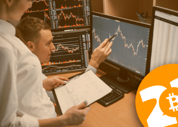 Especialistas creen que el precio de bitcoin subirá exponencialmente. Composición por CriptoNoticias. Fuente: standret / adobe.stock.com.