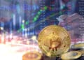 Bitcoin verá un auge en conjunto con acciones de Wall Street, según Deutsche Bank. Composición por CriptoNoticias. tippapatt/ stock.adobe.com; Deutsche Bank/ db.com; Travis/ stock.adoe.com.