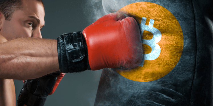 Boxeador golpea a Bitcoin.
