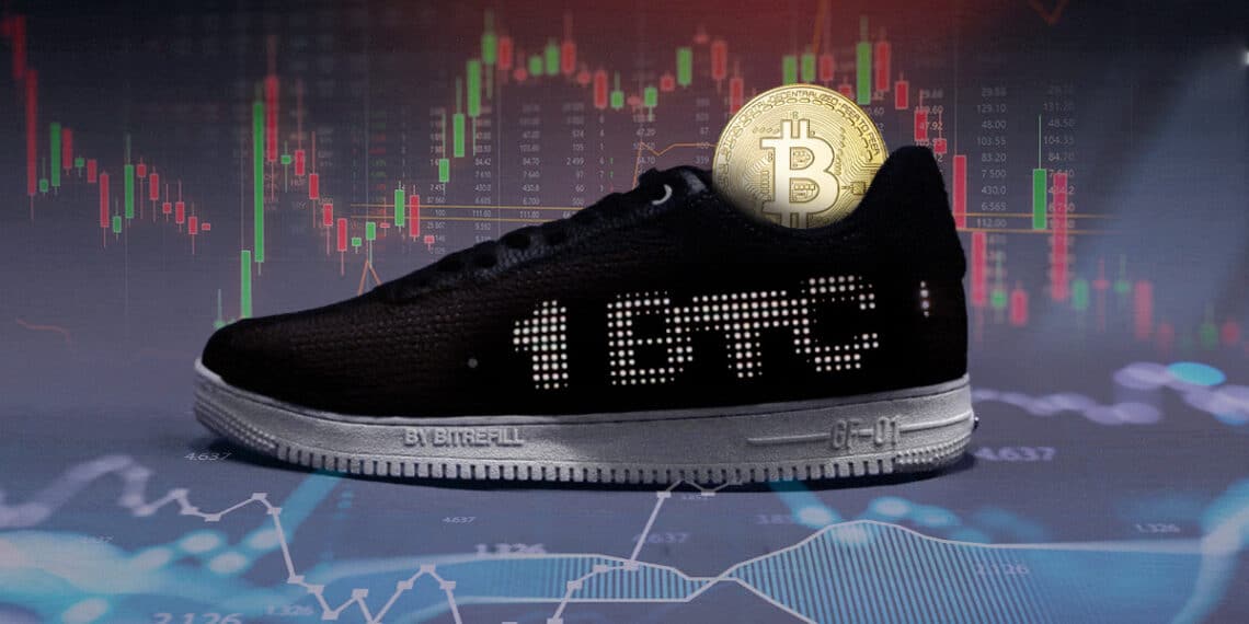 Bitsneaks, es el nombre de las nuevas zapatillas deportivas que vienen con un panel LED capaz de mostrar el precio bitcoin