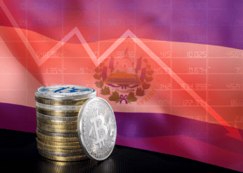 Bitcoin junto a la bandera de El Salvador.