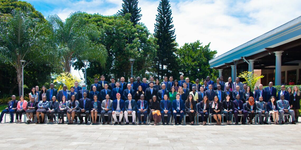 44 delegaciones se reúnen en El Salvador para tratar temas relacionados con bitcoin, economía digital, bancarización y otros referentes a la inclusión financiera de la población. Fuente: Twitter / @bcr_sv.