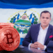 Bandera de El Salvador, bitcoin en rojo y Alejandro Zelaya.