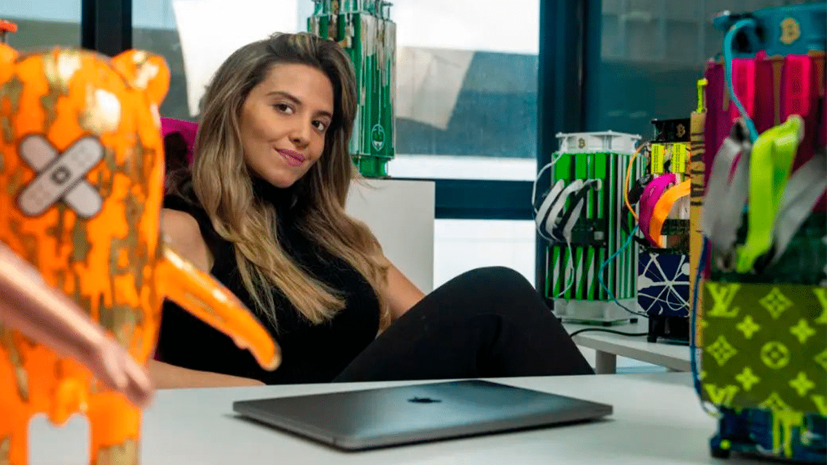 Mineros de Bitcoin «vuelven a la vida» gracias a esta artista venezolana