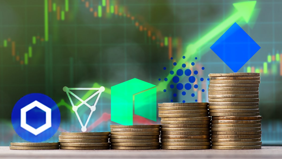 Waves y Cardano dominan en la esperada semana verde del precio de bitcoin