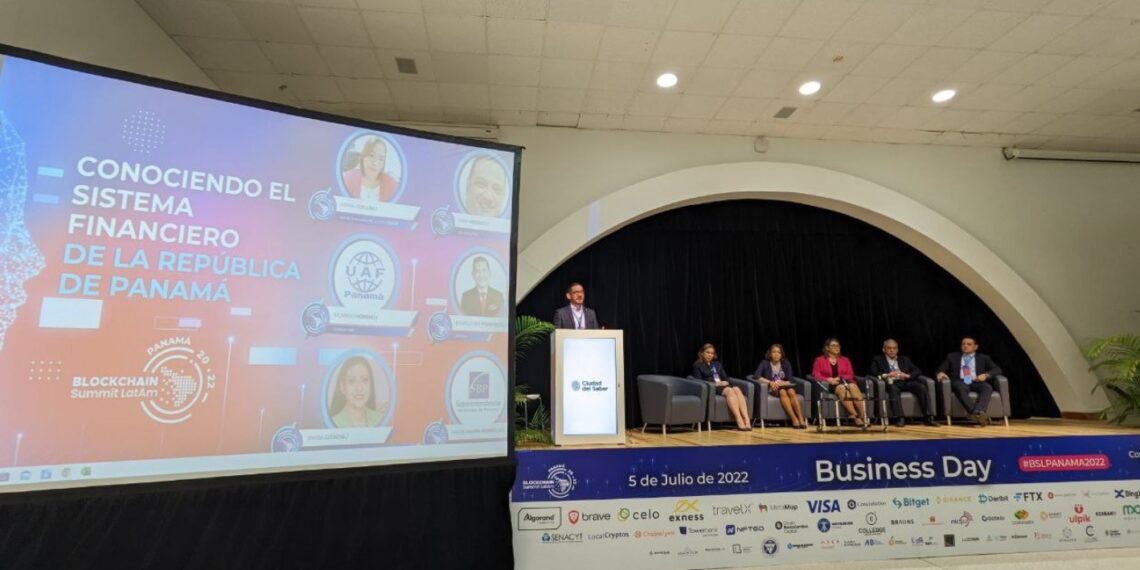 Blockchain Summit Latam 2022, de Panamá.