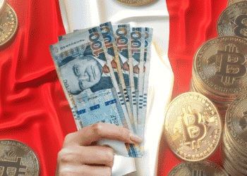 Bandera de Perú, soles y bitcoins.